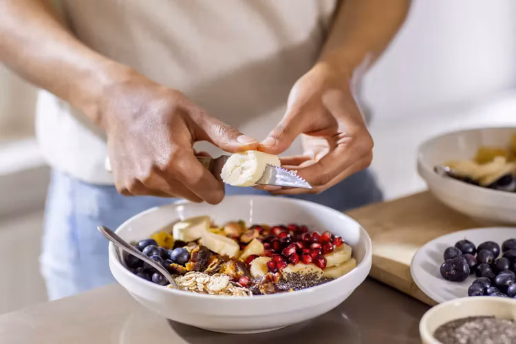 8 Morning Habits for Lower Blood Pressure, According to a Nurse